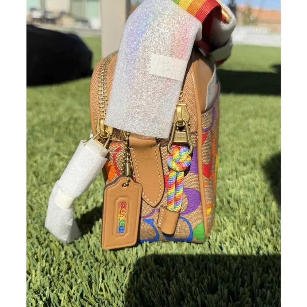 NEW! Coach Graham Crossbody Bag Signature Beige Canvas Rainbow C4007‎